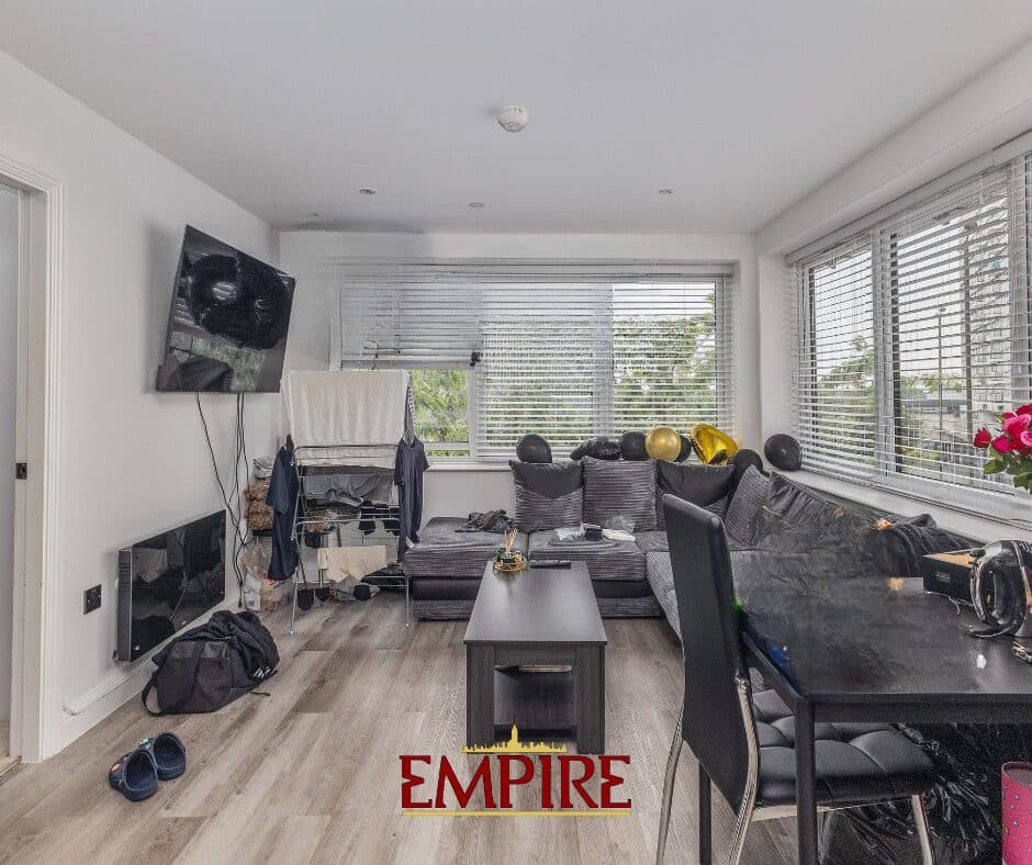 Charles Edward Road, Swan Courtyard, B26